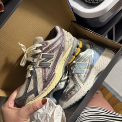 EUC New Balance Sneakers