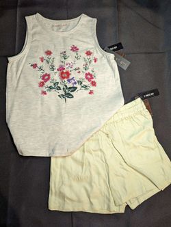 New Madden Girl 2pc Flowers And Green Shorts