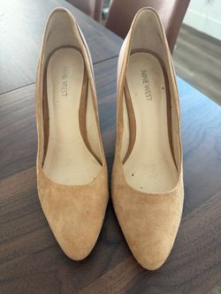 Shoes size 8