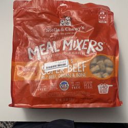 Stella's Super Beef Meal Mixers Freeze-Dried Raw Dog Food Topper, 18-oz bag