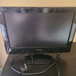 Toshiba 19" LCD TV/DVD Player Combo