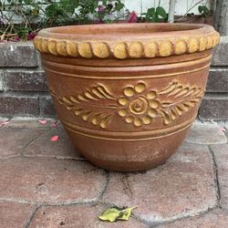 Ceramic Indoor / Outdoor Planter