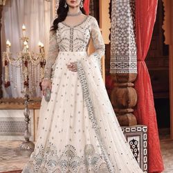 Pakistani like new 2 piece luxury dress size large