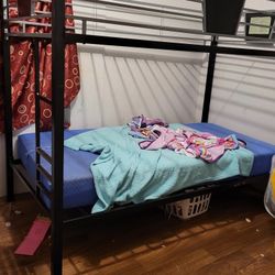 Saling My Daughter Bunk Bed 