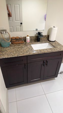 Bathroom Vanity- Barely used