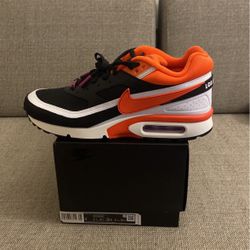 NIKE AIR MAX BW (Los Angeles) ~ PRICE NEGOTIABLE