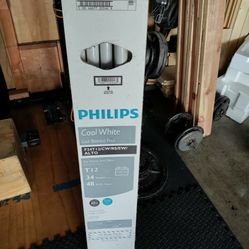 6 48-inch T12 Fluorescent Tubes