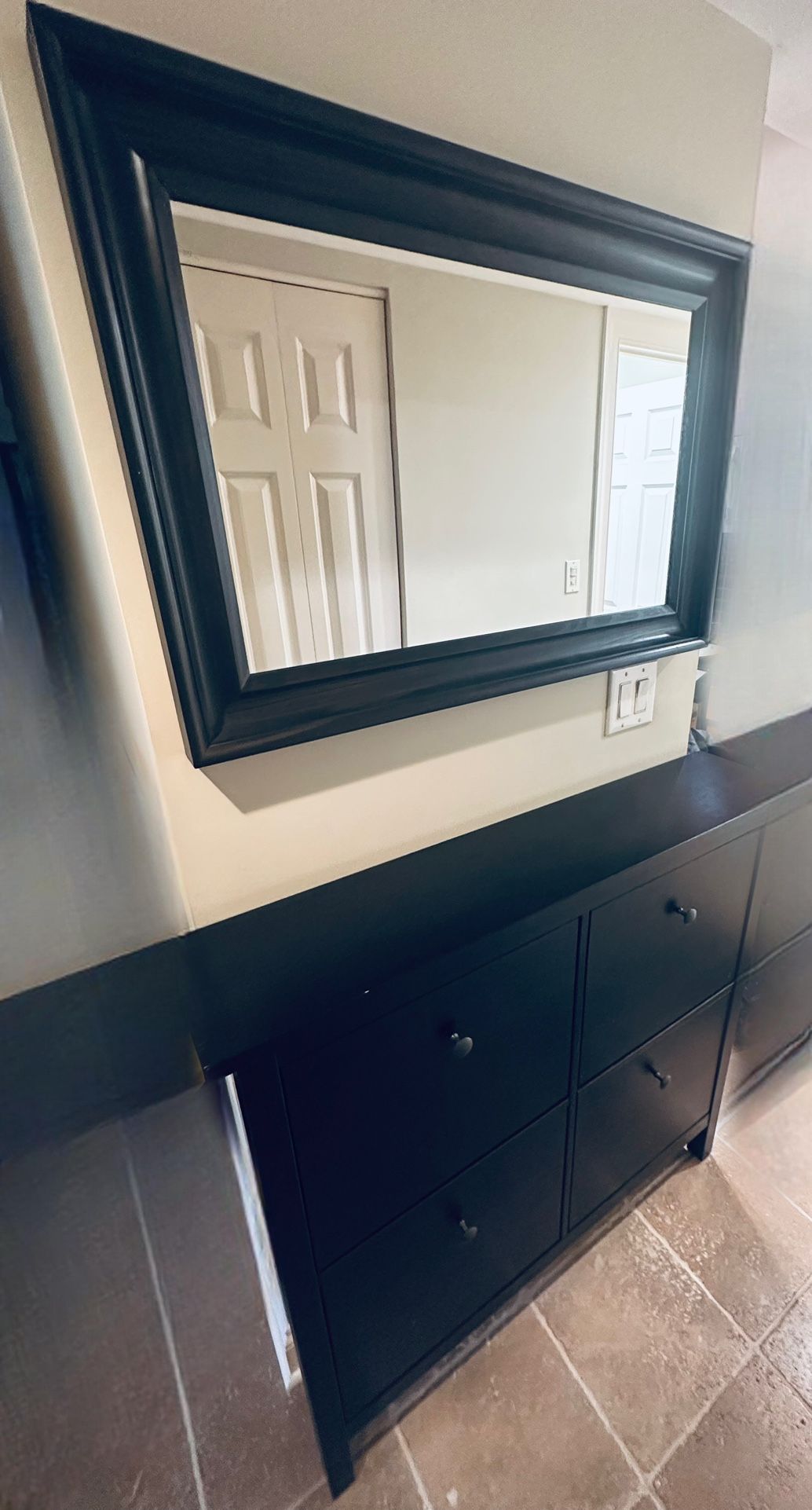 Shoe cabinet and mirror