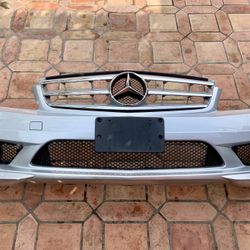 2008-2011 MERCEDES W204 C300 C350 FRONT BUMPER COVER SPORT AMG OEM