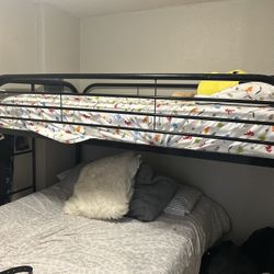 Top Bunk Bed 