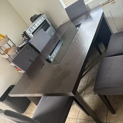 Table With 6 Chairs 