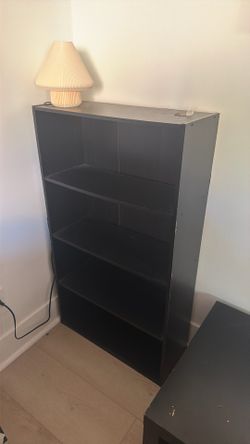 Bookshelf - free