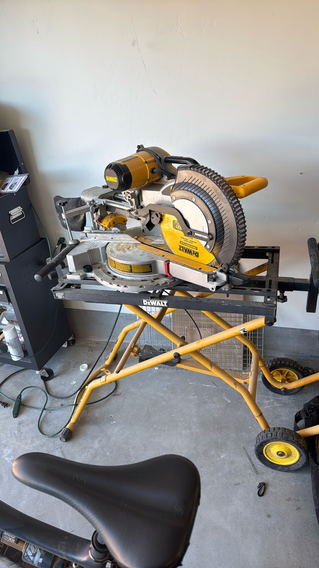Dewalt miter Saw