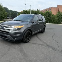 2015 Ford Explorer