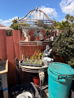 Plant base