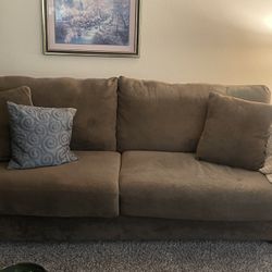 Sofa and Love Seat (Very Good Condition!)
