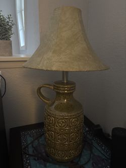 Vintage ceramic table lamp - green jug base, cream shade