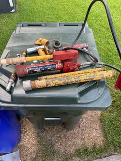 Automotive frame repair Jack