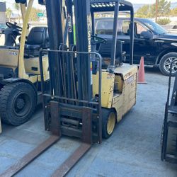 Hyster 30 Electric Lift