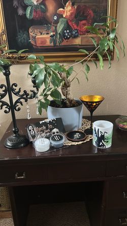 Halloween  5 items new