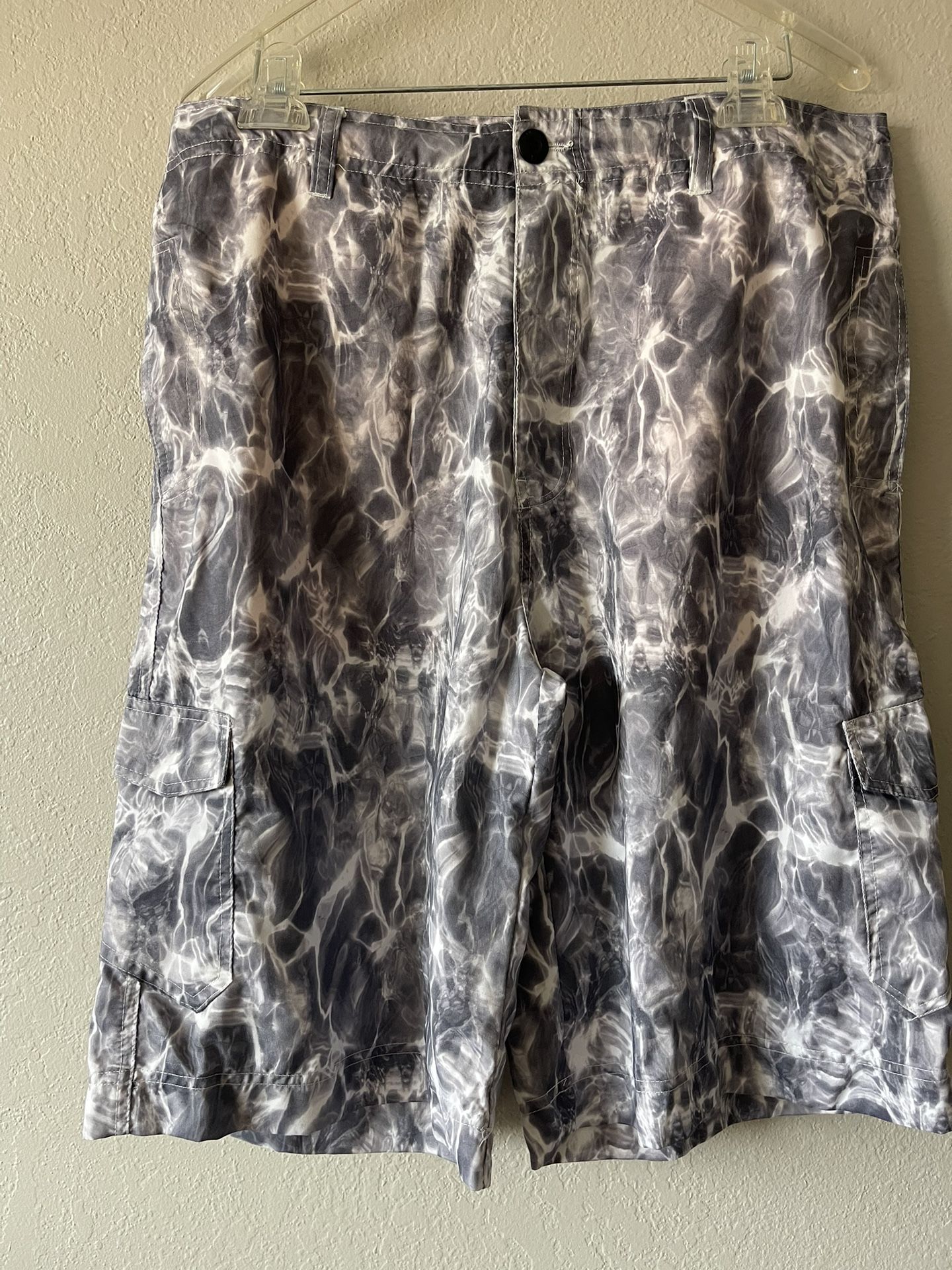 Ocean Current Mens Grey Water Print Cargo Beach Pockets Shorts, Size 34
