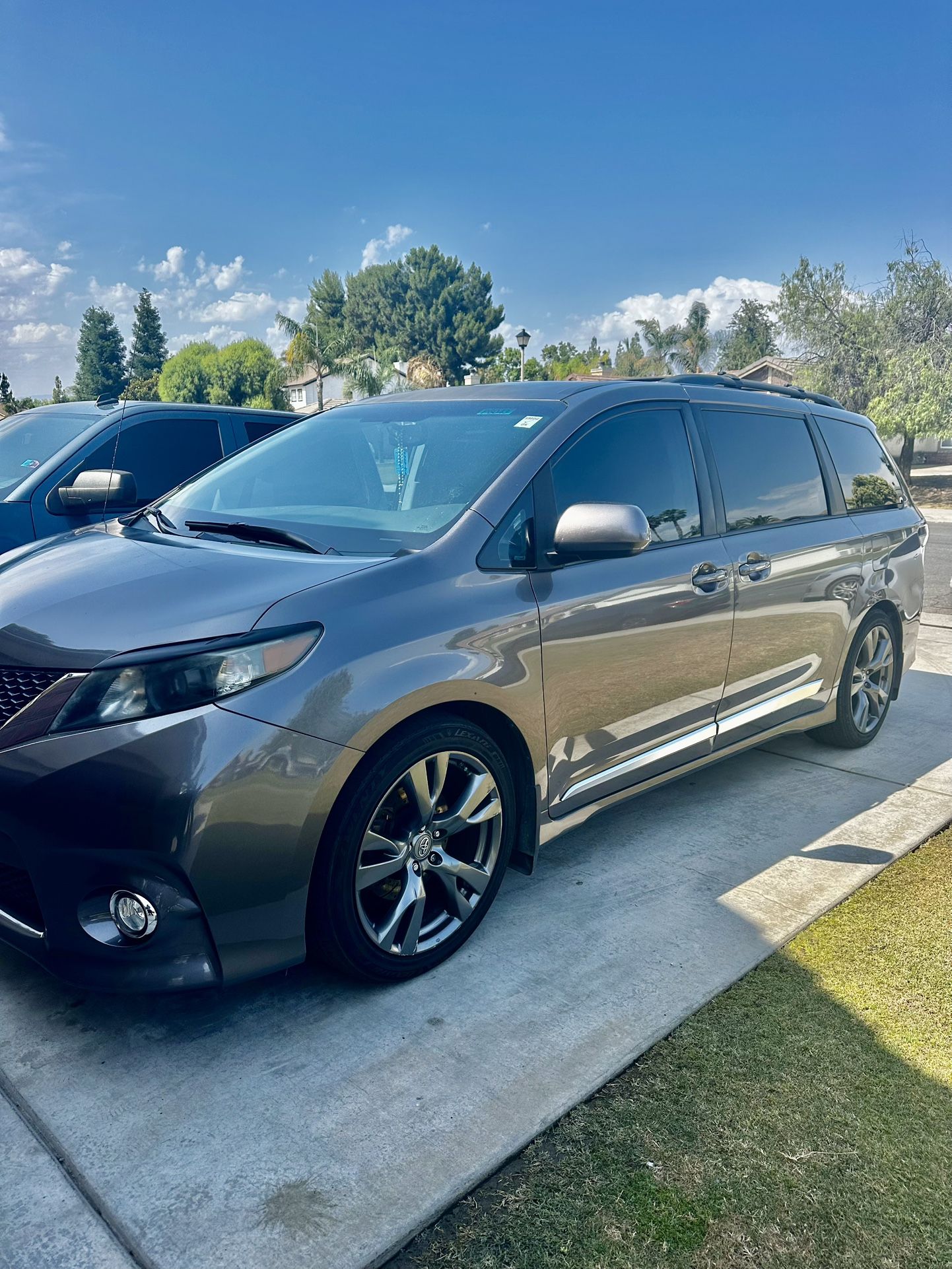 2012 Toyota Sienna