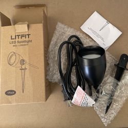 Brand New : 120V LED Outdoor Spotlight
