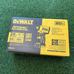 DeWALT 20v Atomic Compact 