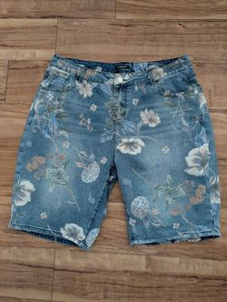 Flamingals Floral Shorts Size 3X