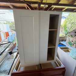 White Shaker Wall Cabinet with Shelves