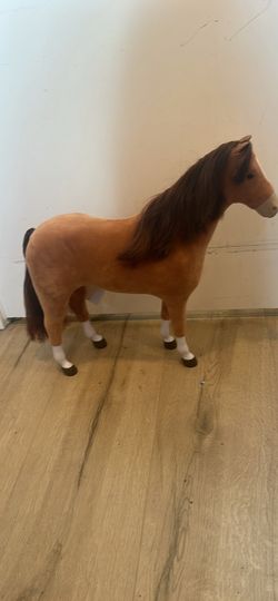 American Girl horse - soft mane/ tail, no stains very clean
