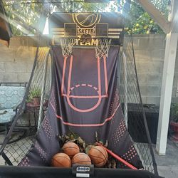 Basketball court electronic