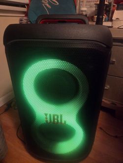 Jbl party box  520