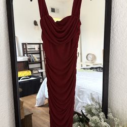 Elegant Burgundy Ruched Midi Dress for Formal/Cocktail