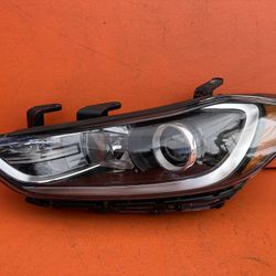2017 2018 HYUNDAI ELANTRA LEFT DRIVER SIDE HALOGEN HEADLIGHT OEM