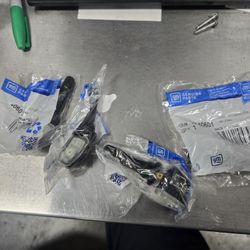 4 TPMS SENSOR GM