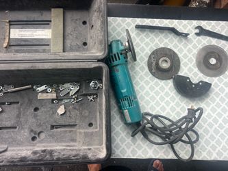 MAKITA 4” DISC GRINDER N95514B