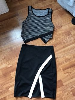 Large woman skirt and crop top