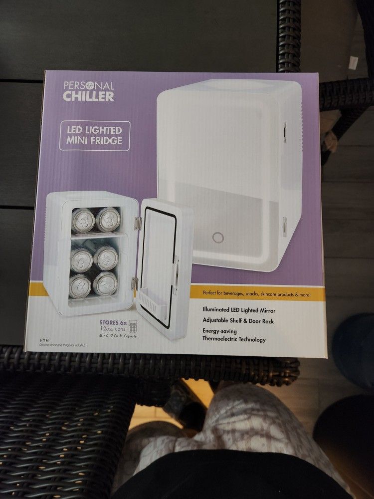 Personal Mini Fridge