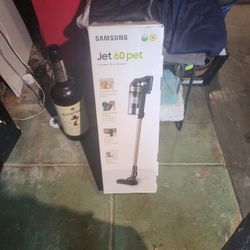 Samsung  Jet 60 Pet Cordless Stick Vac Km
