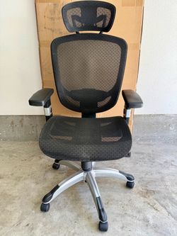Staples Hyken Mesh Swivel Task Chair