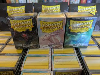 Dragonshield Matte Sleeves: Black, White, Clear