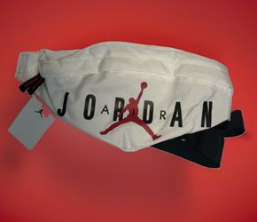 Nike Jordan Waist Bag Fanny Pack White Red Jumpman Adjustable Belt Bag NWT