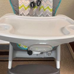 Ingenuity trio 3 in 1high chair barely used