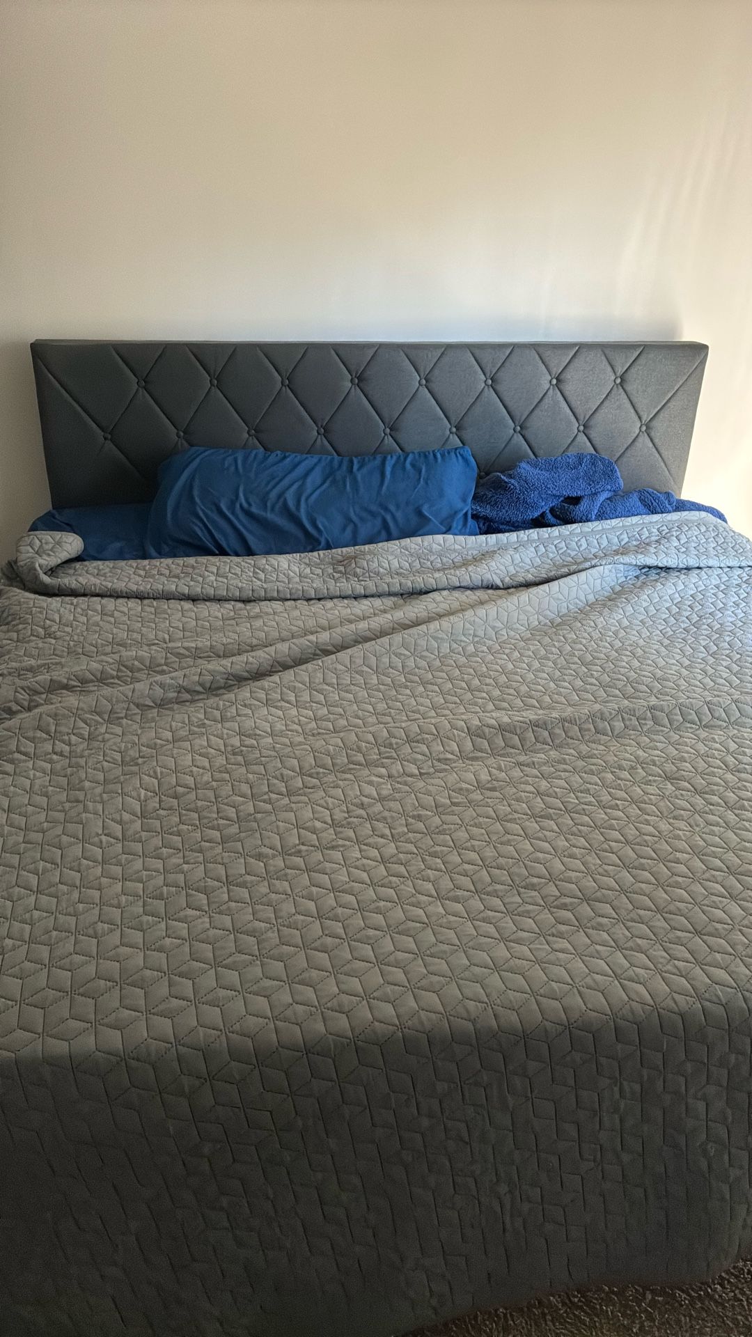 KING size Bed And Frame With Bed Topper !