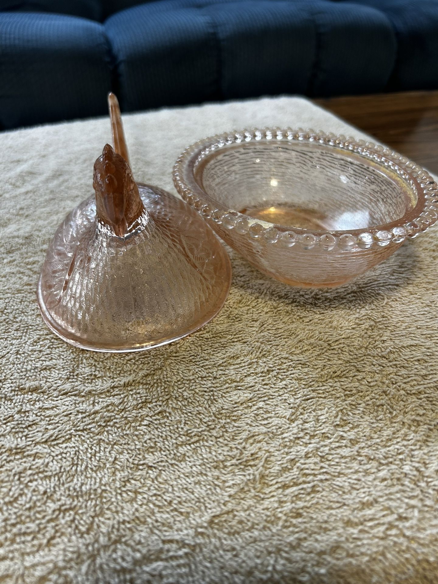 Vintage Indiana Glass Hen On A Nest Pink