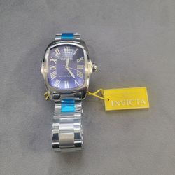 brand new 47mm invicta men watch. (NEEDS NEW BATTERY) (MUST SELL TODAY)