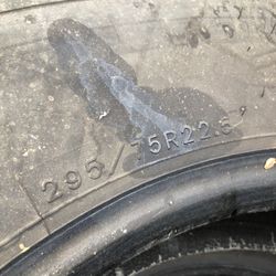 Truck Tires 295/75r 22.5