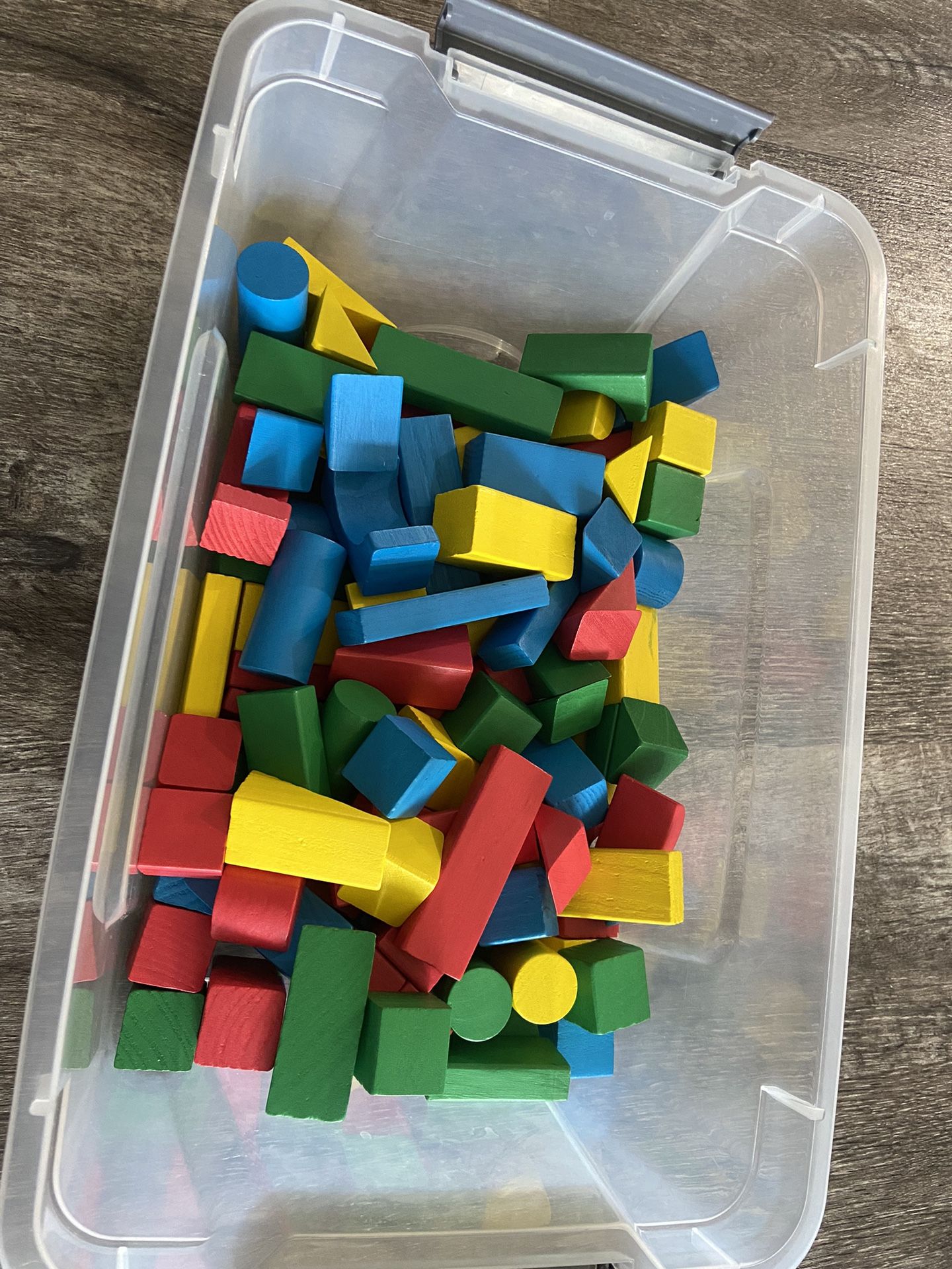 100 pieces wooden blocks