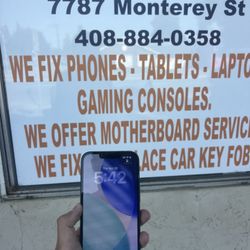 iPhone 16 E 